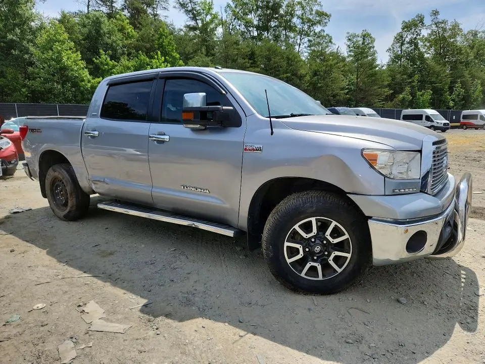 2010 TOYOTA TUNDRA CREWMAX SR5  