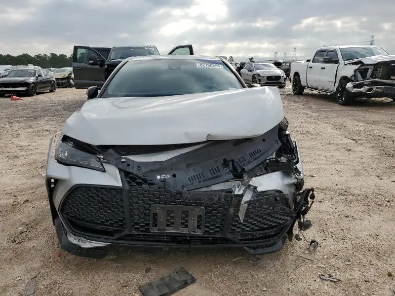 2020 TOYOTA AVALON XSE