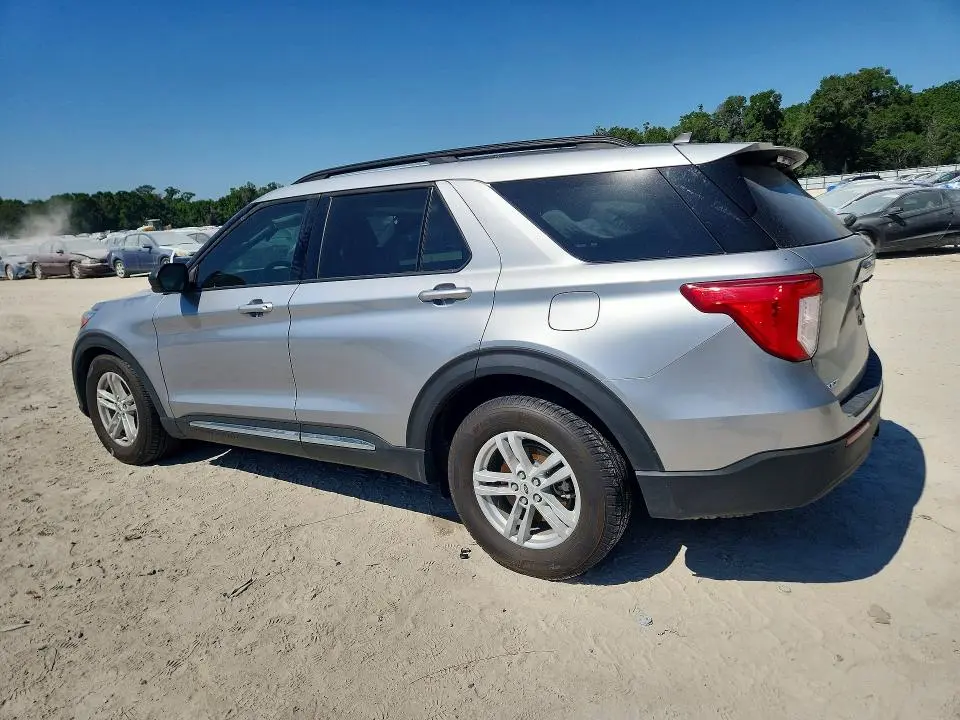 2021 FORD EXPLORER XLT  