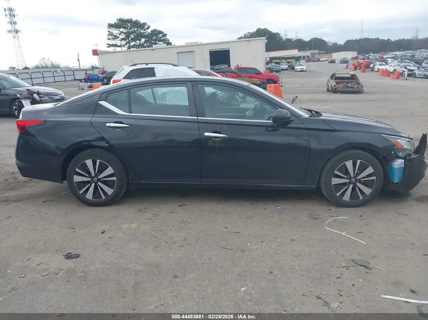2021 NISSAN ALTIMA SV FWD