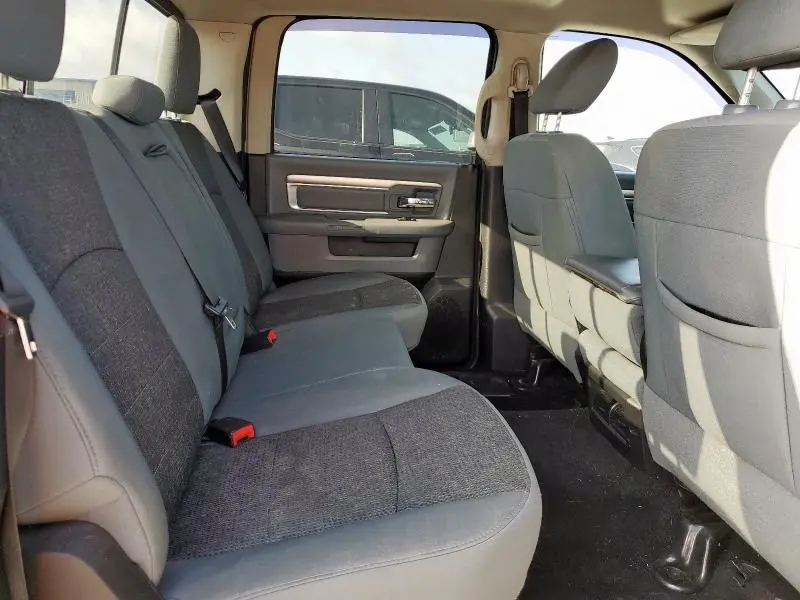 2014 RAM 1500 SLT  