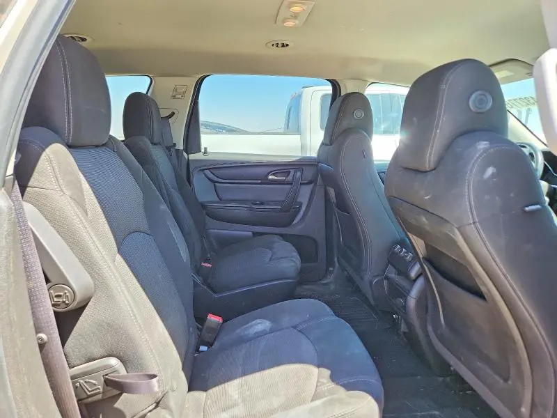 2014 CHEVROLET TRAVERSE LT  