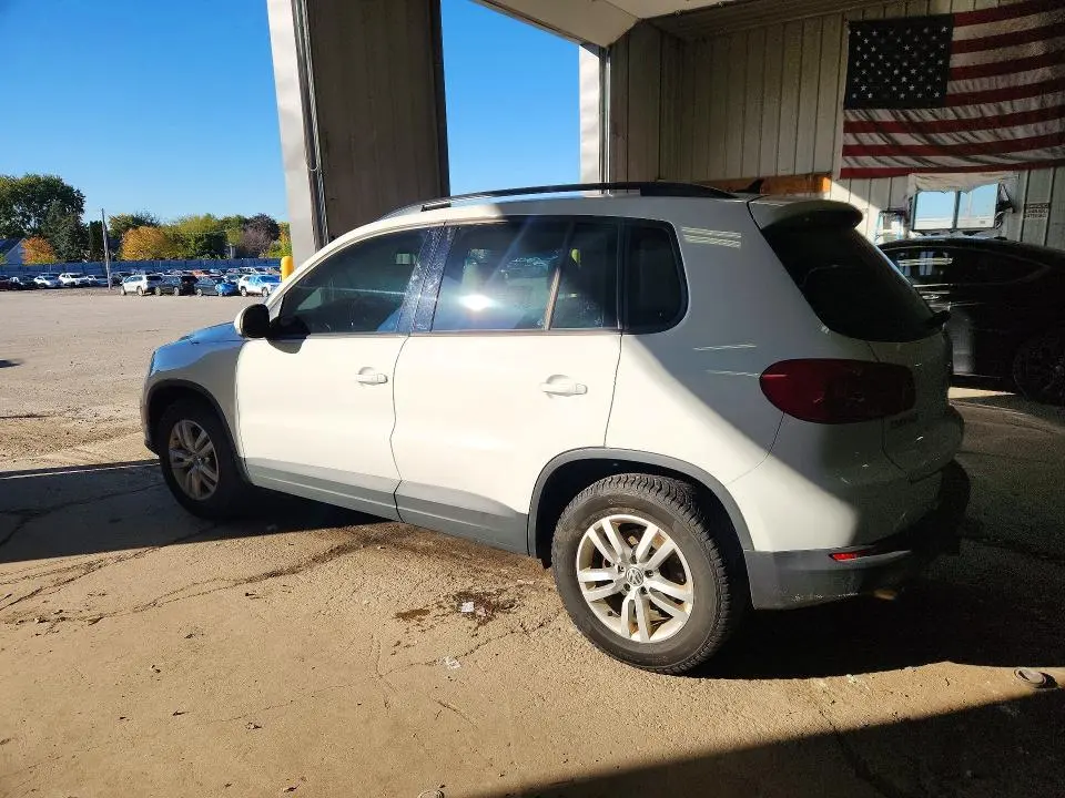 2017 VOLKSWAGEN TIGUAN S  