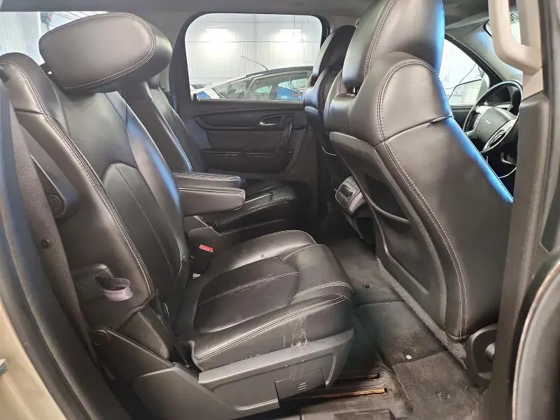 2013 GMC ACADIA SLT-1  
