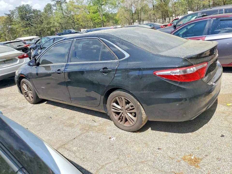 2017 TOYOTA CAMRY SE  