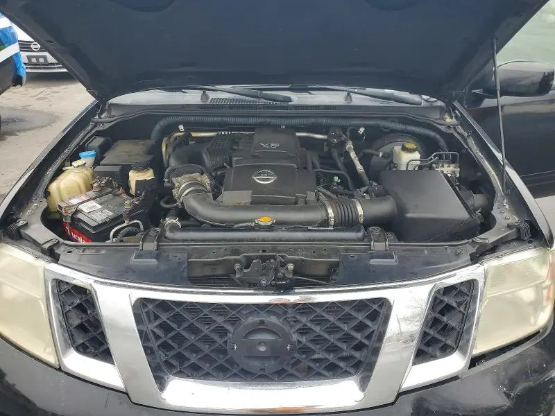 2010 NISSAN PATHFINDER S  