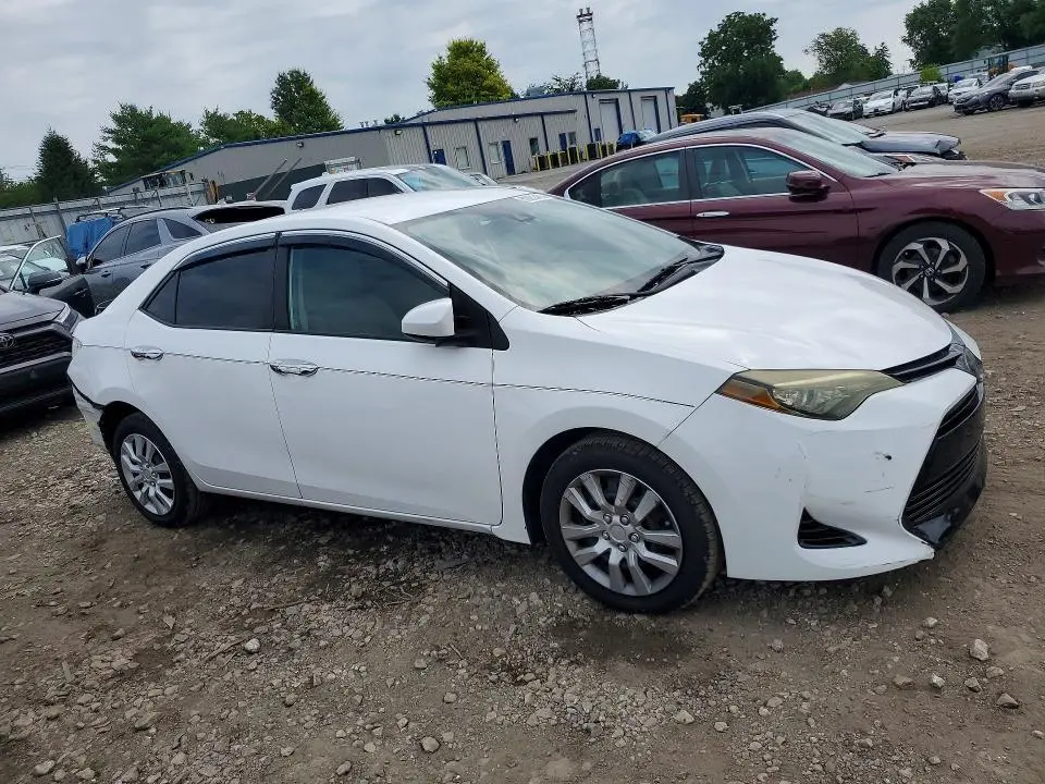 2017 TOYOTA COROLLA LE  
