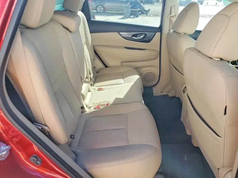 2016 NISSAN ROGUE SL  