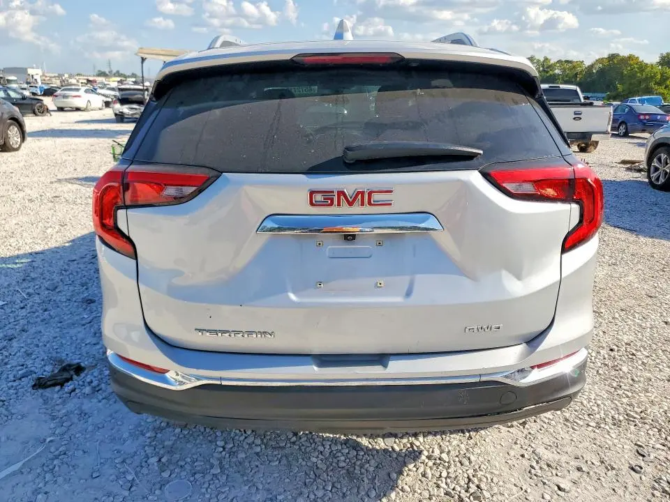 2021 GMC TERRAIN SLT  