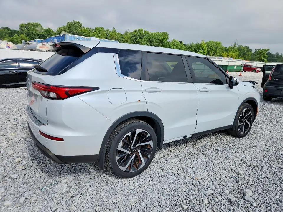 2022 MITSUBISHI OUTLANDER ES  