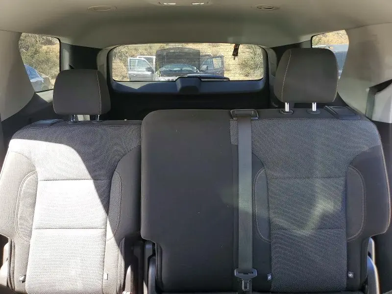 2021 CHEVROLET TRAVERSE LS  
