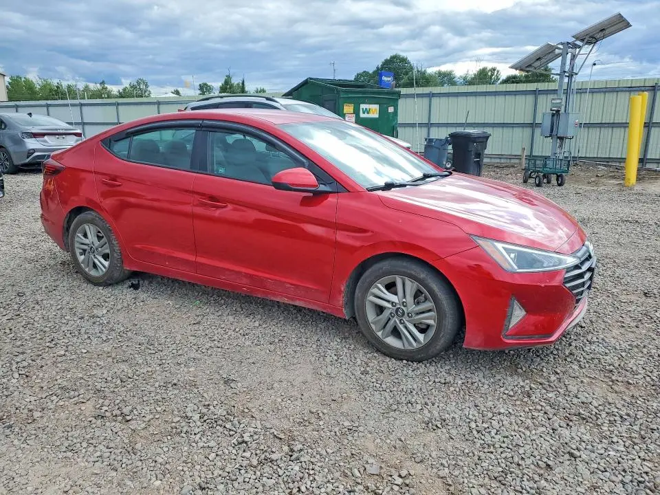 2020 HYUNDAI ELANTRA SEL  