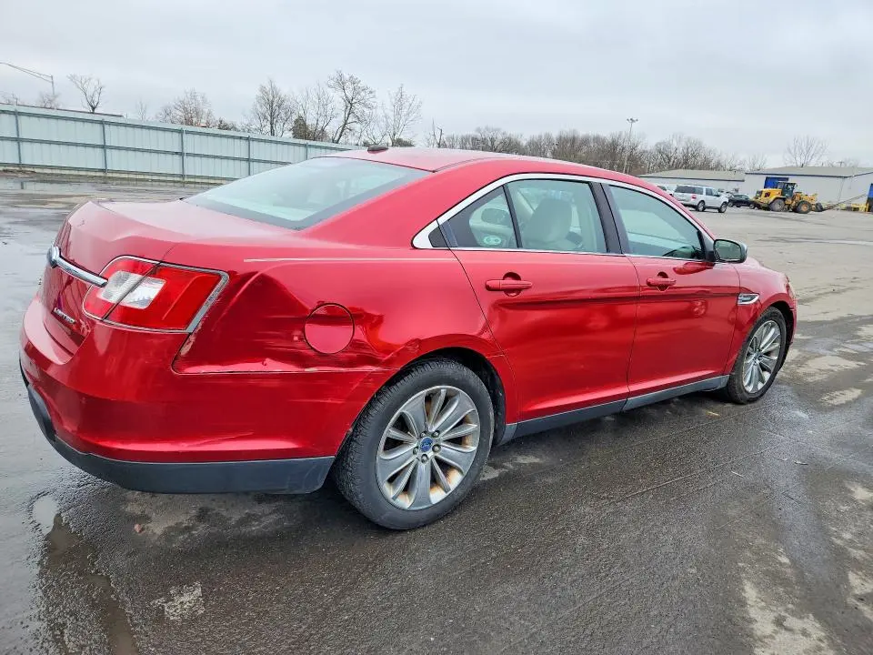 2010 FORD TAURUS LIMITED  