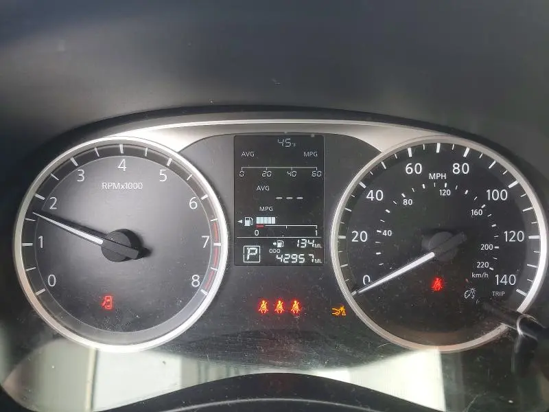 2023 NISSAN KICKS S  