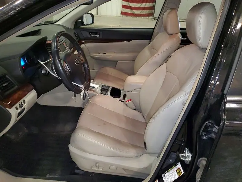 2013 SUBARU LEGACY 3.6R LIMITED  