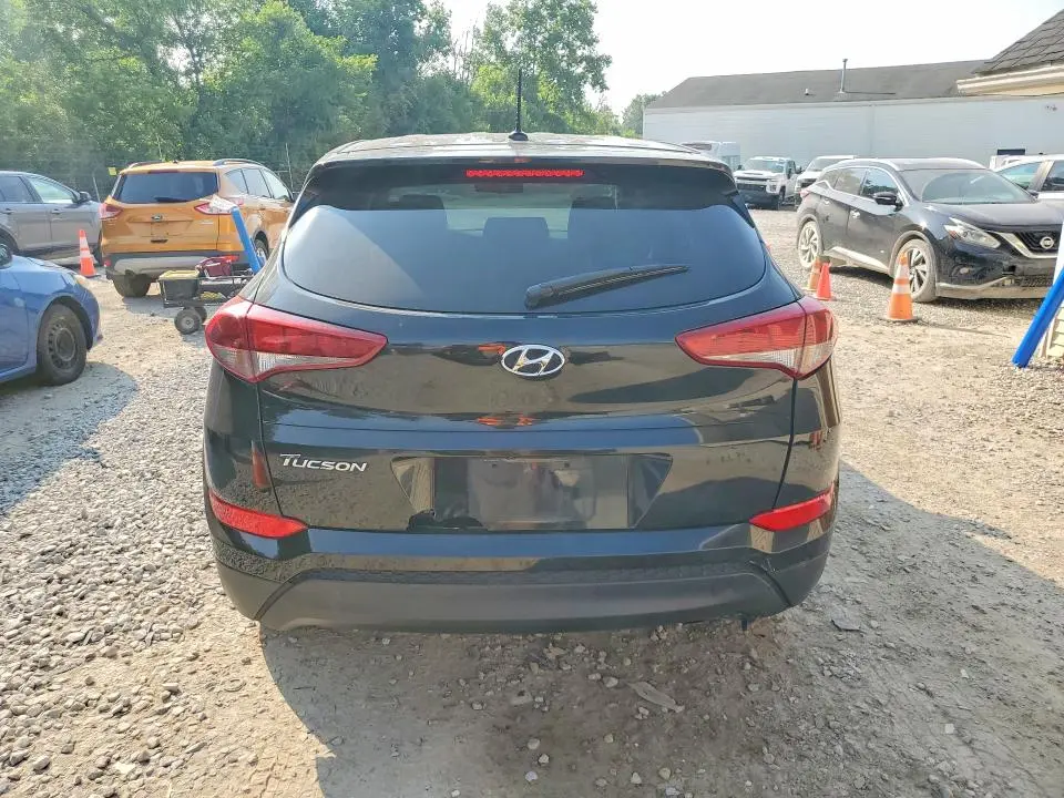 2016 HYUNDAI TUCSON SE  
