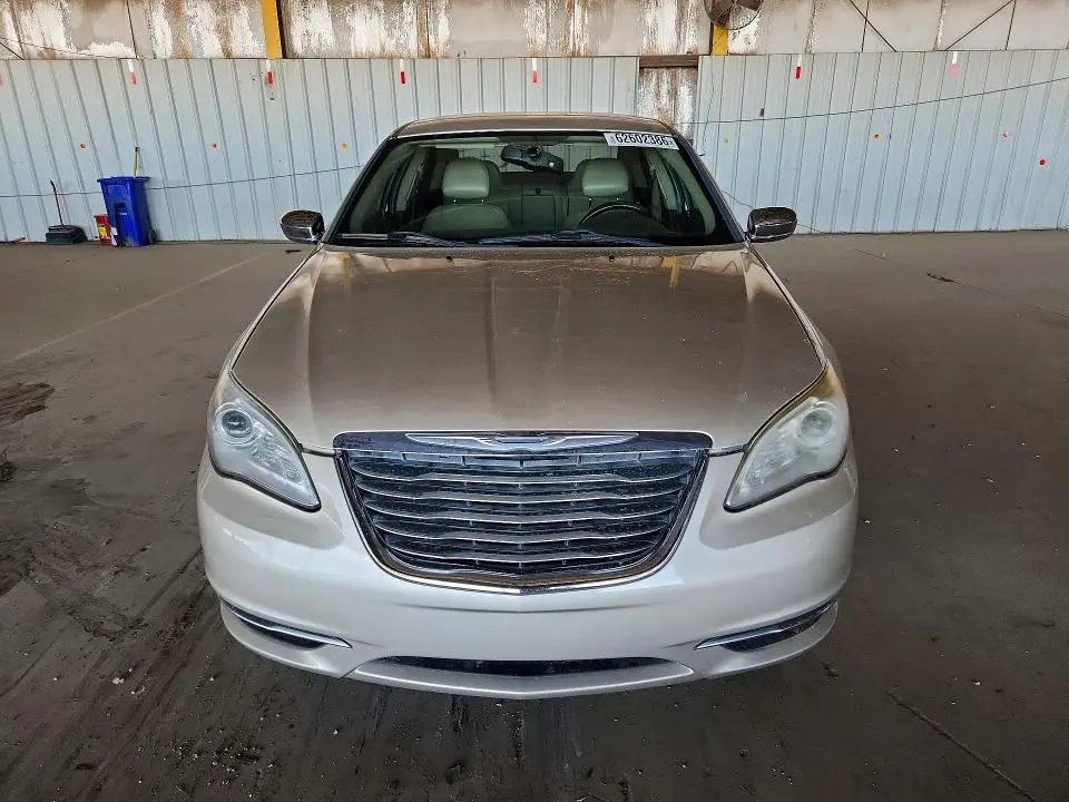 2013 CHRYSLER 200 LIMITED  