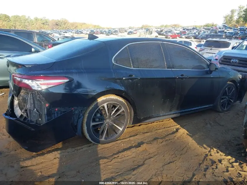 2019 TOYOTA CAMRY XSE