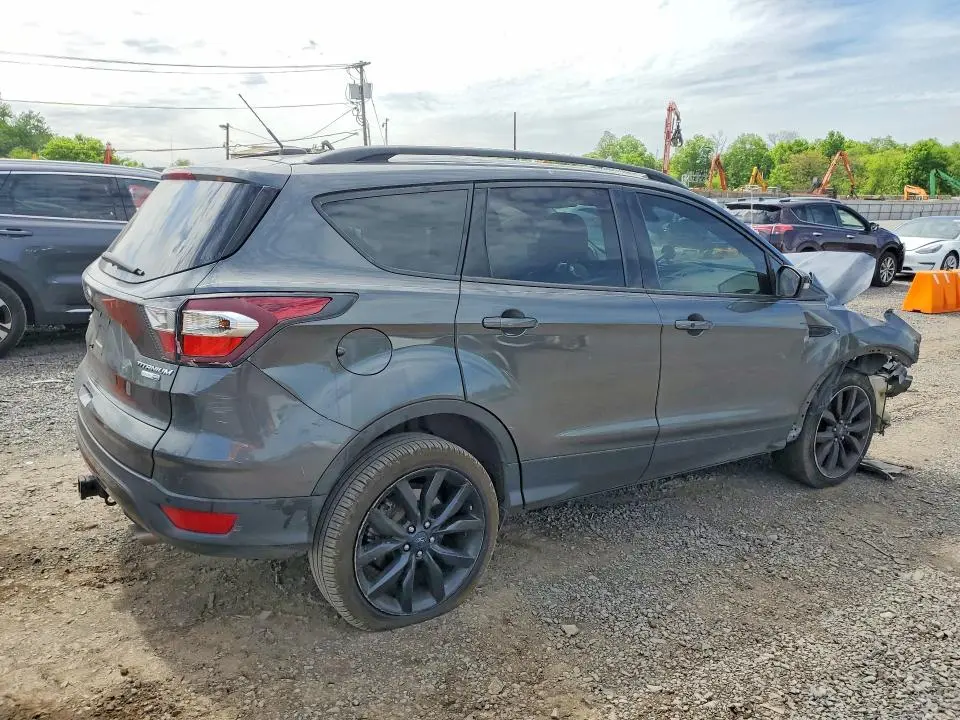 2017 FORD ESCAPE TITANIUM  