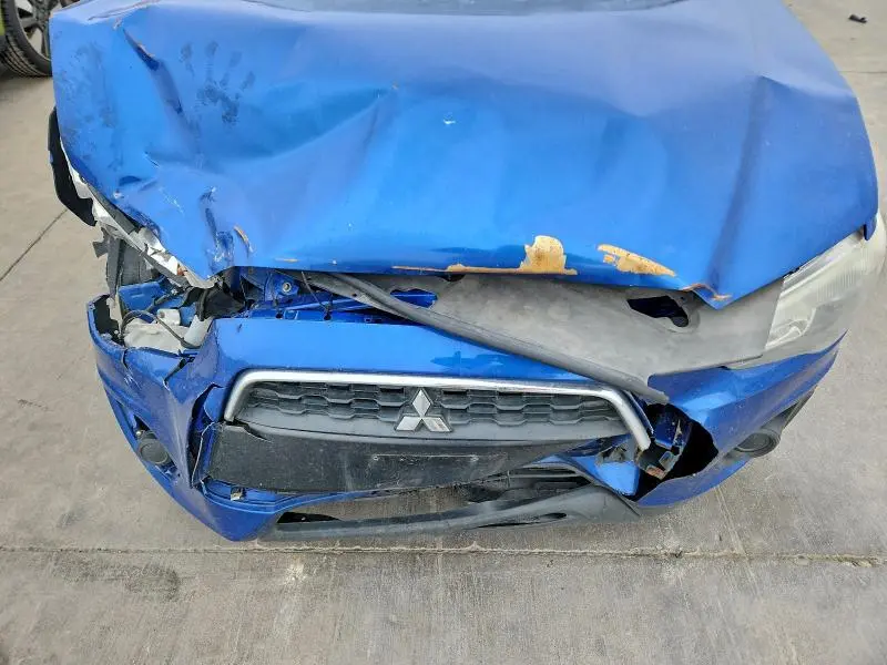 2015 MITSUBISHI OUTLANDER SPORT ES  