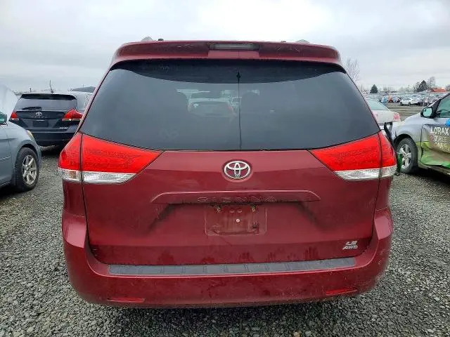 2014 TOYOTA SIENNA L 7-PASSENGER  