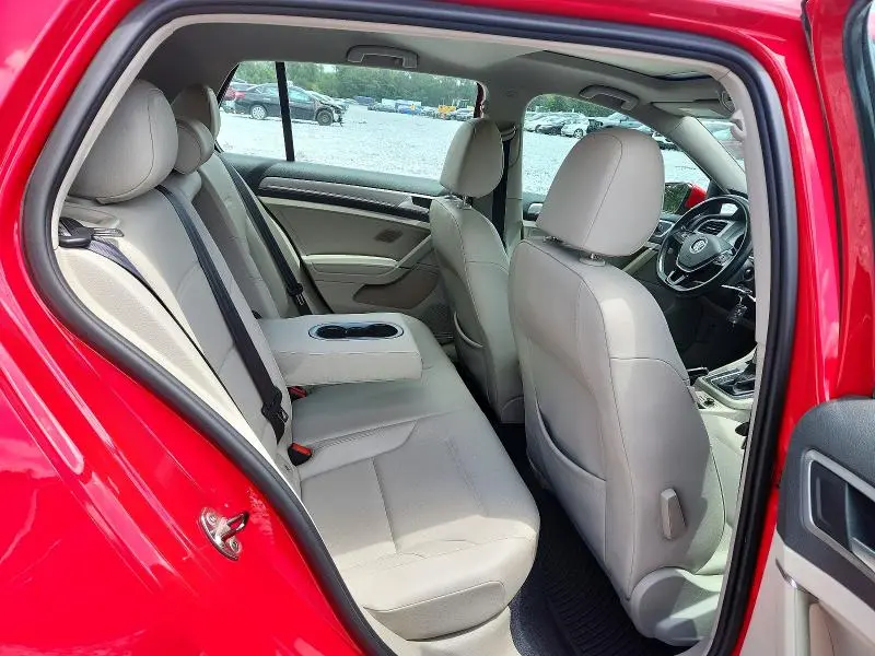 2015 VOLKSWAGEN GOLF   