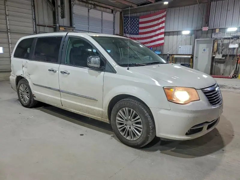 2013 CHRYSLER TOWN & COUNTRY TOURING L  