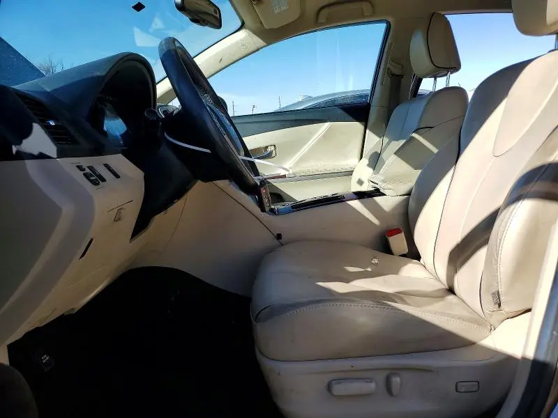 2013 TOYOTA VENZA XLE  