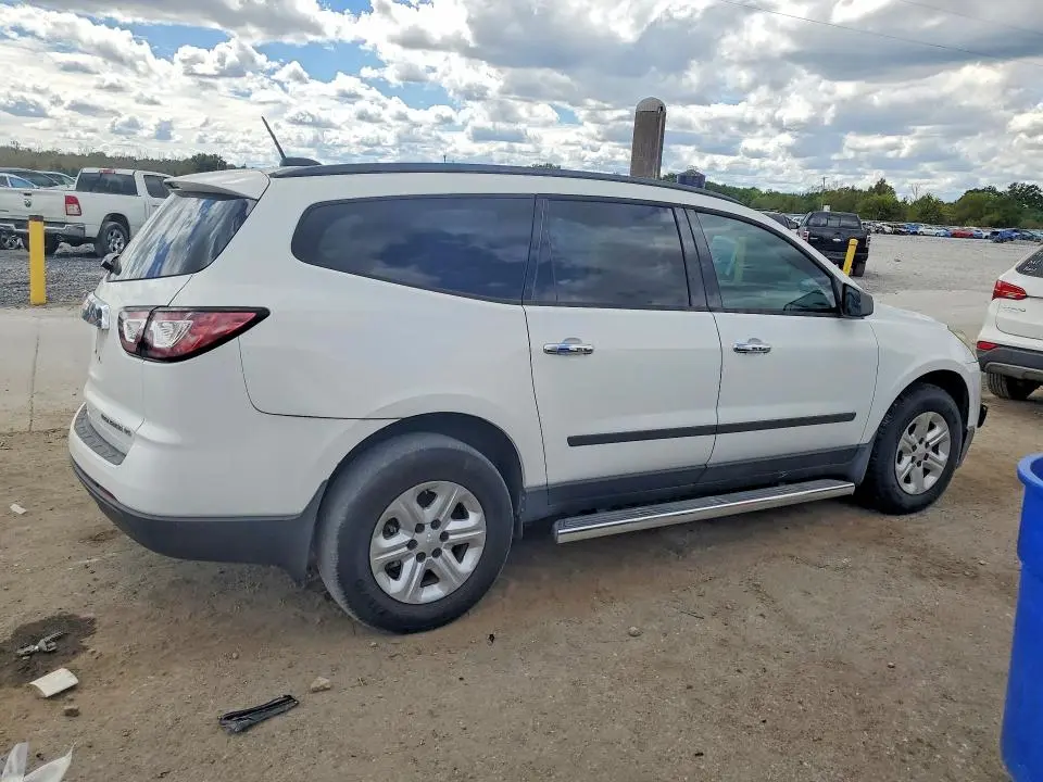 2016 CHEVROLET TRAVERSE LS  