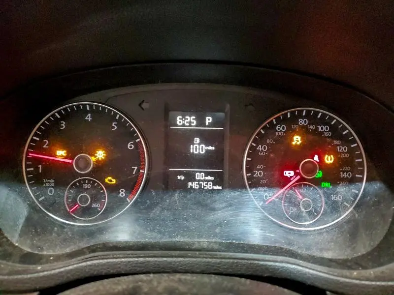 2015 VOLKSWAGEN PASSAT S  