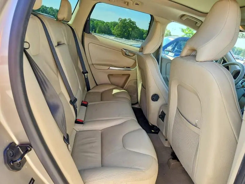 2013 VOLVO XC60 3.2  