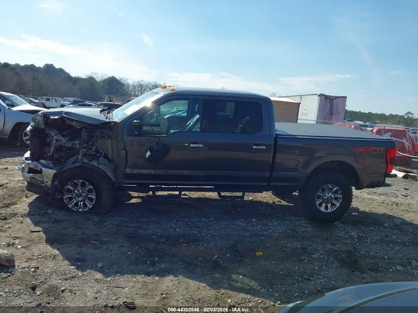 2017 FORD F-250 LARIAT