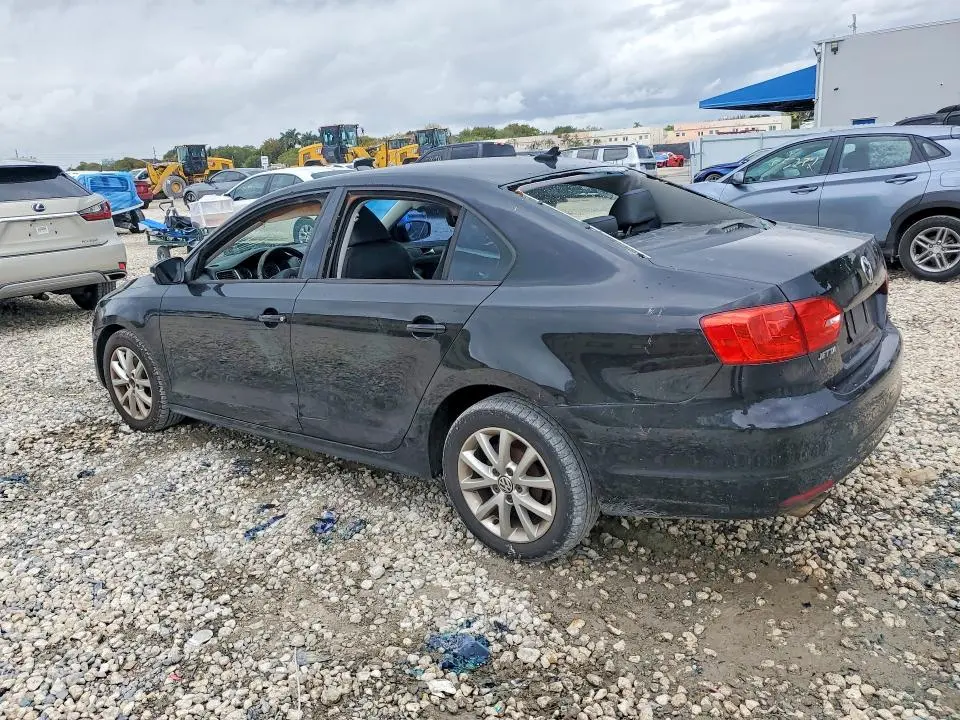 2012 VOLKSWAGEN JETTA SE  