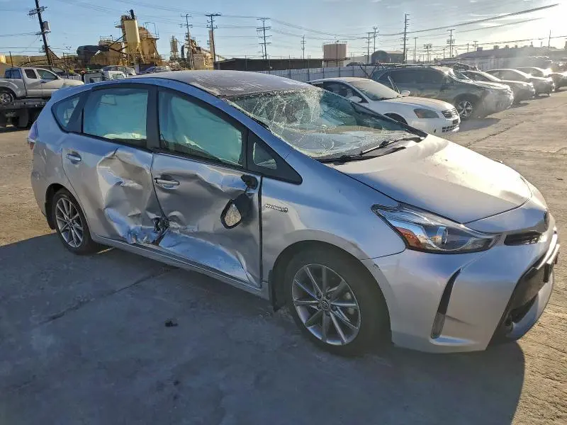 2016 TOYOTA PRIUS V   