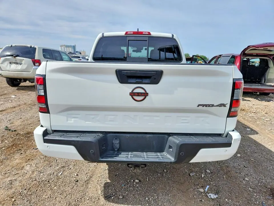 2022 NISSAN FRONTIER PRO-4X  
