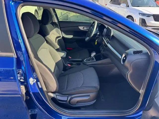 2022 KIA FORTE LXS  