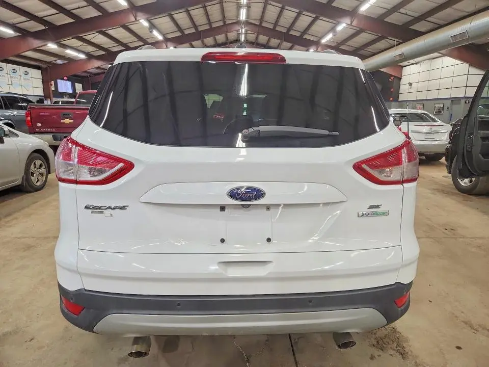 2015 FORD ESCAPE SE  