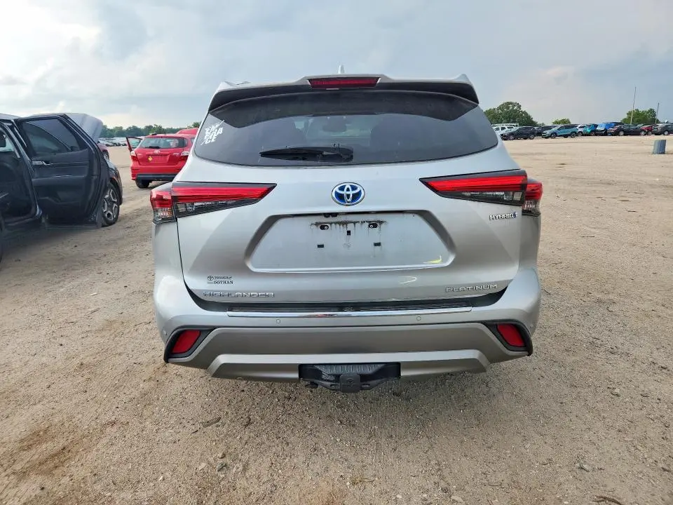 2021 TOYOTA HIGHLANDER HYBRID PLATINUM  