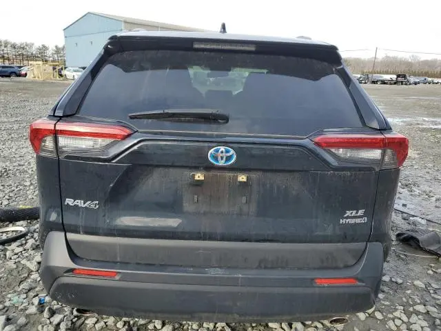 2022 TOYOTA RAV4 XLE  