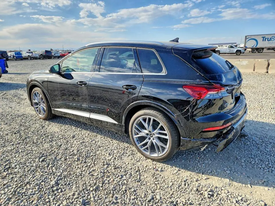 2025 AUDI Q4 E-TRON PRESTIGE  