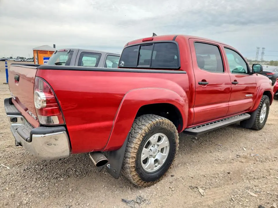 2015 TOYOTA TACOMA V6  