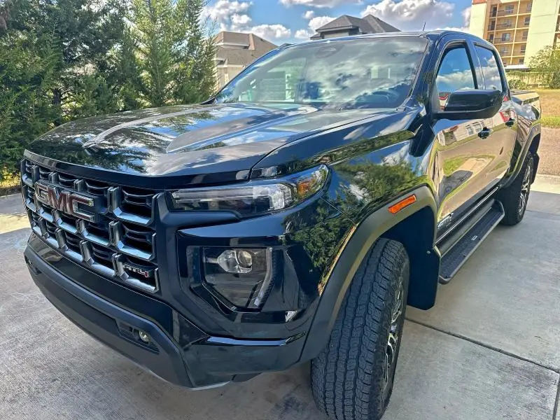 2023 GMC CANYON AT4  