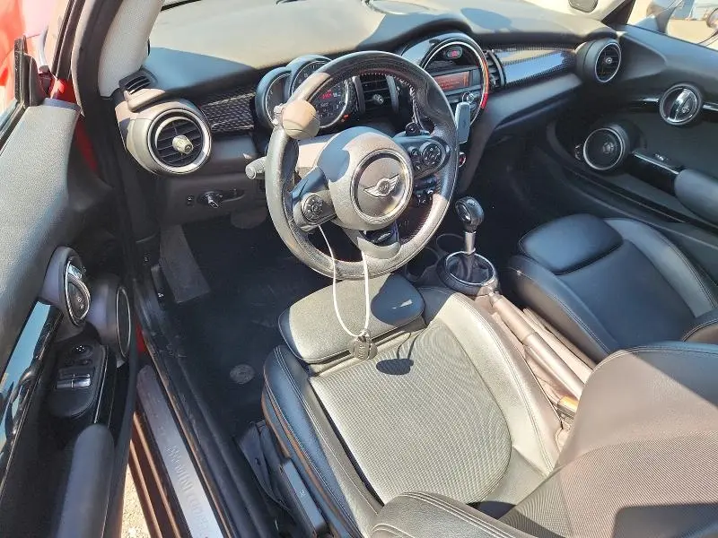 2015 MINI COOPER S  