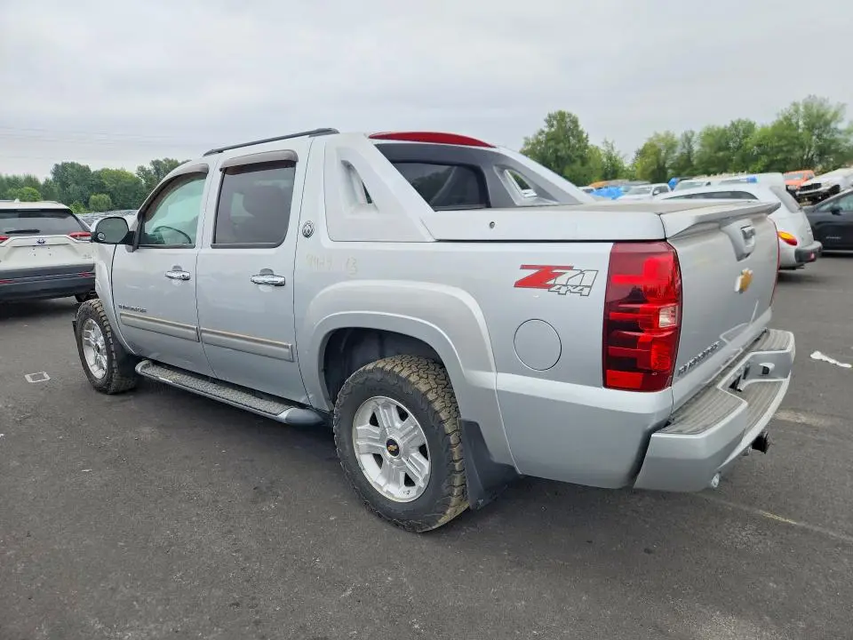 2013 CHEVROLET AVALANCHE LT  