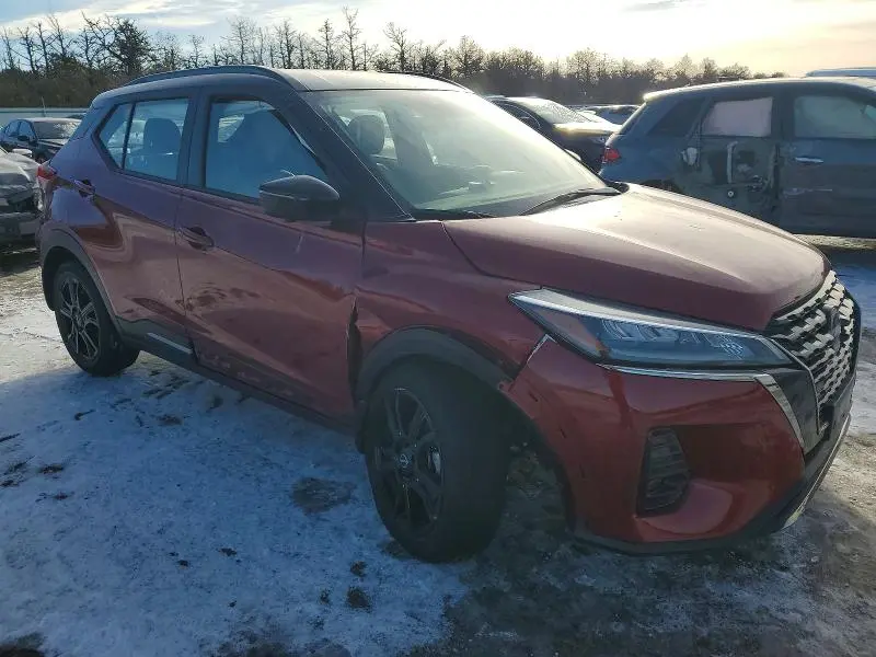 2023 NISSAN KICKS SR  