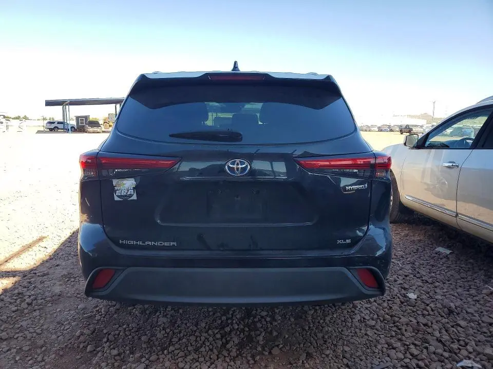 2021 TOYOTA HIGHLANDER   