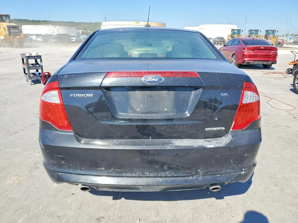 2011 FORD FUSION SE  