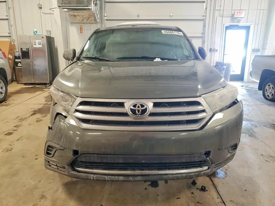 2011 TOYOTA HIGHLANDER BASE  