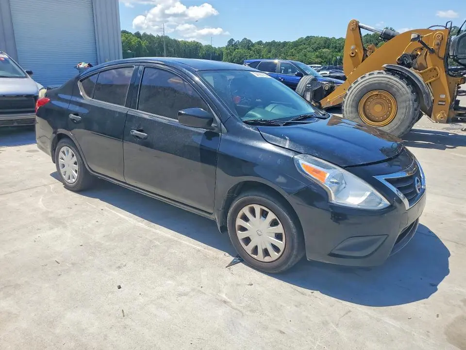 2017 NISSAN VERSA   