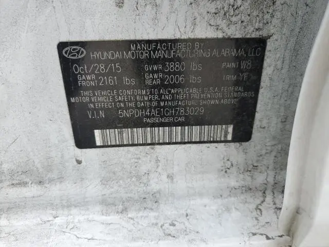 2016 HYUNDAI ELANTRA SE